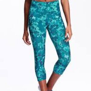 NWT Old Navy Sz Medium Active high rise compression fitted crop legging